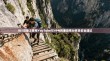 iOS设备上使用YouTube与VPN的兼容性分析及安全建议